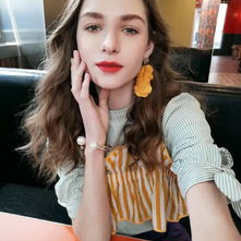 国产模特在线,展现东方魅力，引领时尚潮流